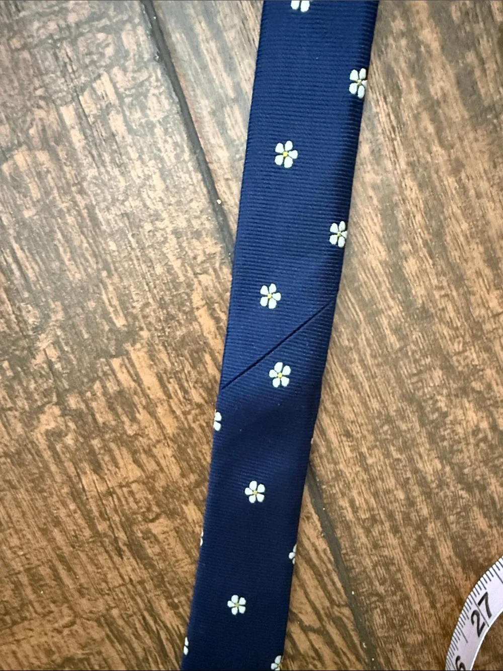 Brooks Brothers Makers Navy Blue Silk Tie with Tiny Embroidered Daisy Flowers